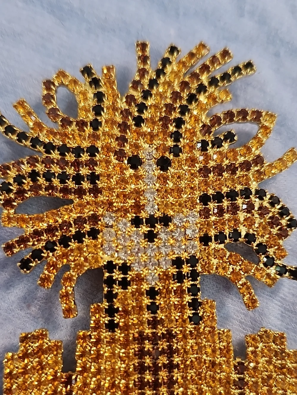 Vintage Pave Set Rhinestone Friendly Lion Style Brooch